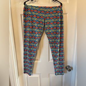 LuLaRoe Leggings in blue with circles and flowers